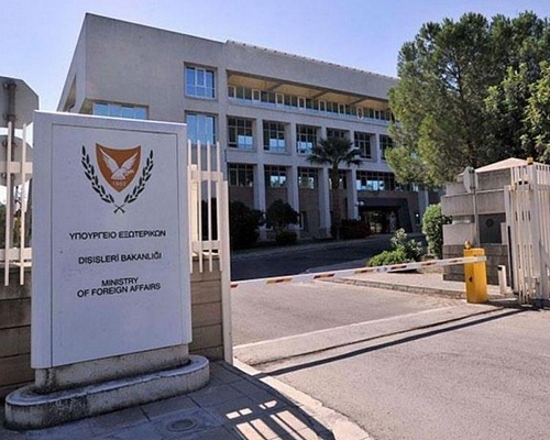 ΥΠΕΞ: Τέσσερις Κύπριοι και μέλη οικογενειών τους εξήλθαν από Ιράν μέσω Αρμενίας και επιστρέφουν