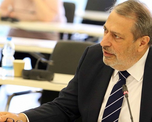 Το μέλλον του «ανεξέλεγκτου»: Κλειδώνουν οι τελικές πρόνοιες για τις εξουσίες του Γενικού Εισαγγελέα