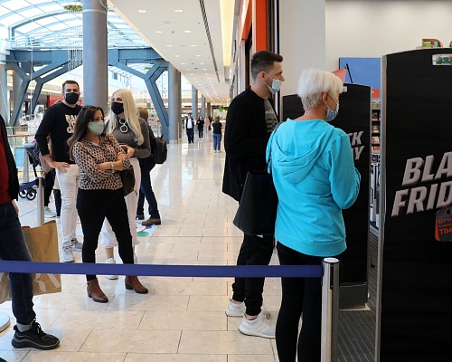 Σε λίγες ώρες... Black Friday!: Γιατί επικρατεί αισιοδοξία στο λιανικό εμπόριο