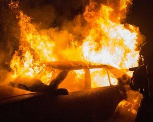 Έργο εμπρηστών η φωτιά σε όχημα 20χρονης στο Στρόβολο-Εκτεταμένες ζημιές