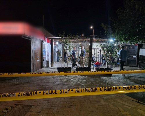 Μαχαίρωσε τον πρώην της κόρης του κι εξαφάνισε τα ρούχα του, κρίσιμα τα επόμενα 24ωρα για τον 26χρονο