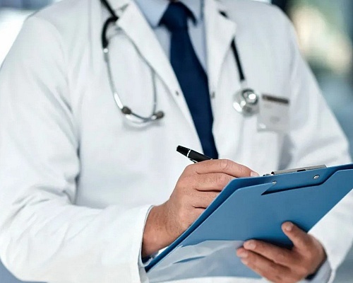 Γιατί η Κύπρος μετατρέπεται σε «μαγνήτη» για Ελλαδίτες γιατρούς, τι δείχνουν τα στοιχεία