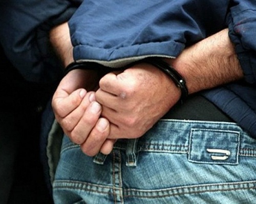 Χειροπέδες σε 31χρονο – Βρήκαν στην κατοχή του χάπια ecstasy και κάνναβη
