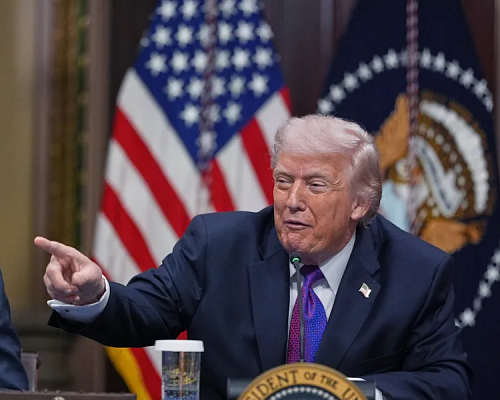 Τραμπ: «Χάνουν τον χρόνο τους - Εγώ θα διαλέξω τον επόμενο ηγέτη του Ιράν»