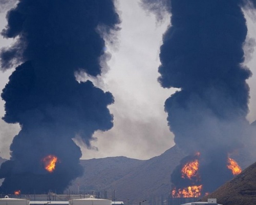 Αεροπορικά πλήγματα παραλύουν την πετροχημική βιομηχανία του Ιράν – Σοβαρό πλήγμα στις εξαγωγές ενέργειας