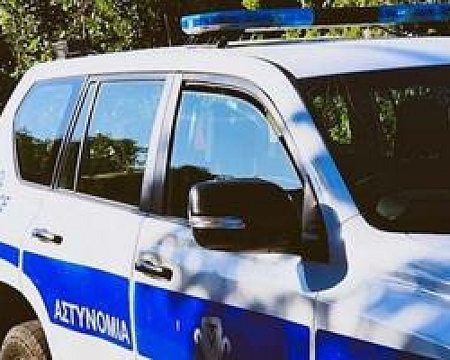 Έβαλε φωτιά σε κουρείο, επιχείρησε να διαφύγει από την Αστυνομία και προκάλεσε δύο τροχαία-Εμπλέκεται σε άλλους τρεις εμπρησμούς