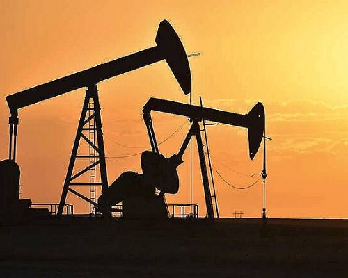 Ανάφλεξη στις τιμές πετρελαίου φέρνει ο πόλεμος στη Μ. Ανατολή