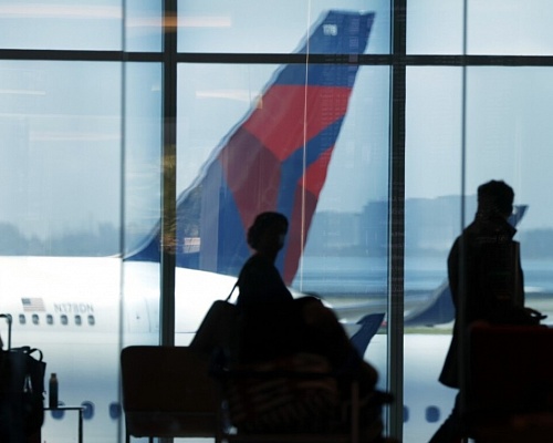 Πρωτοφανής αναστάτωση στα αμερικανικά αεροδρόμια: Χιλιάδες πτήσεις ακυρώθηκαν