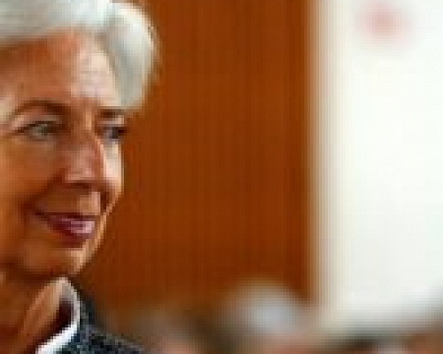 Financial Times: «Η Κριστίν Λαγκάρντ λαμβάνει 726.000 ευρώ, αλλά η ΕΚΤ δημοσιεύει μόνο 466.000»