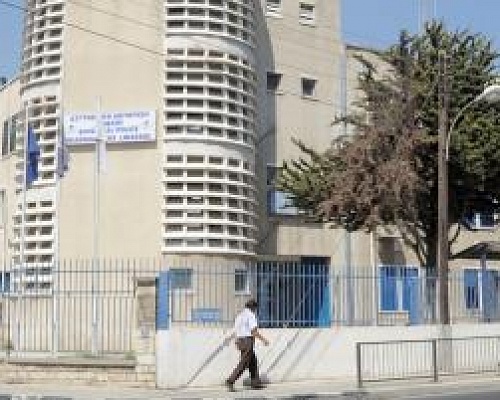 Ελεύθερη η 26χρονη ύποπτη για το φόνο του συμβίου της που έπεσε από μπαλκόνι-Δεν κατέχουν επαρκή μαρτυρία οι Αρχές