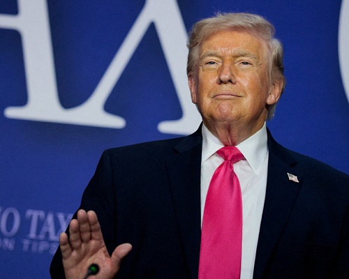 Τραμπ: Οι πυροβολισμοί «δεν θα με αποτρέψουν» από τον πόλεμο με το Ιράν