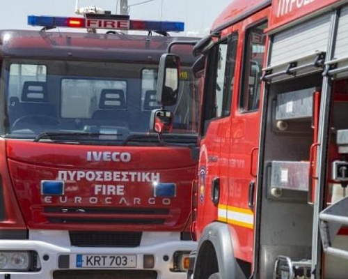 Στις φλόγες η οροφή του Πανεπιστημίου Κύπρου, εκκένωσαν τις αίθουσαν οι φοιτητές