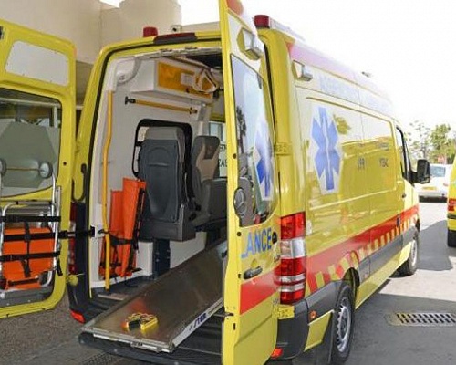 Κρίσιμα 23χρονη μετά από τροχαίο-Ανατράπηκε το όχημά της