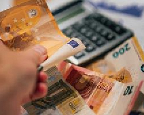 Οικογένειες χάνουν επιδόματα επειδή εντάσσονται στα σχέδια του ΚΟΑΠ-Ζητά απαντήσεις από Κυβέρνηση η Βουλή