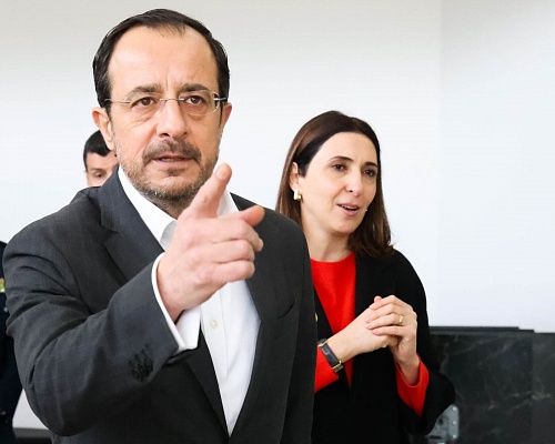 Σε τεντωμένο σχοινί η συγκυβέρνηση: «Αδειάζει» τον Μουσιούττα ο Χριστοδουλίδης μετά τις επικρίσεις (ΒΙΝΤΕΟ)