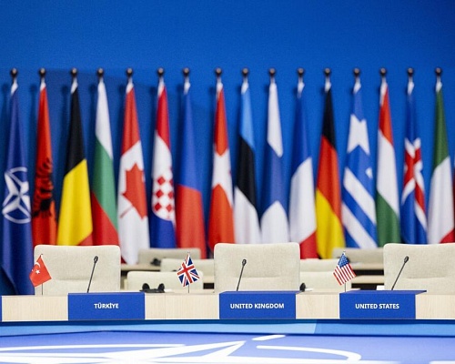 Γαλλία: Ανησυχία για την «απρόβλεπτη» στάση των ΗΠΑ και τις επιπτώσεις στην ασφάλεια