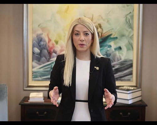 Κάλεσμα Αννίτας σε ψηφοφόρους για νηφαλιοτητα και σταθερότητα