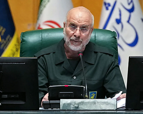 Πρόεδρος Κοινοβουλίου Ιράν σε ΗΠΑ: 7 εκατομμύρια Ιρανοί σας περιμένουν έτοιμοι