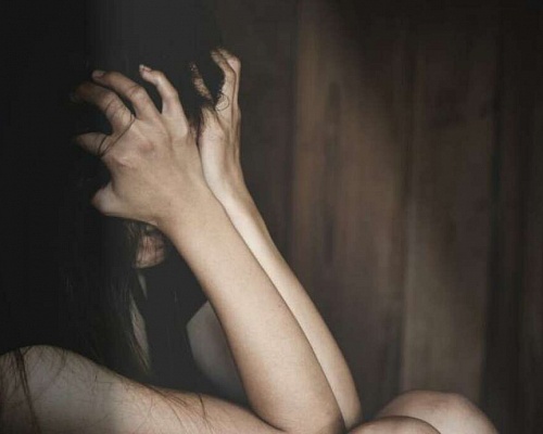 Δίπλα στην 14χρονη που γέννησε λέει η Επίτροπος Παιδιού – «Θα φροντίσουμε να έχει στήριξη»