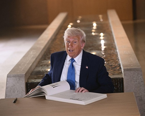 Τραμπ: «Ξέρουμε τον Διάδοχο του Χαμενεΐ» – «Όσο θέλουμε θα συνεχίσουμε» Τραμπ: «Ξέρουμε τον Διάδοχο του Χαμενεΐ» – «Όσο θέλουμε θα συνεχίσουμε»